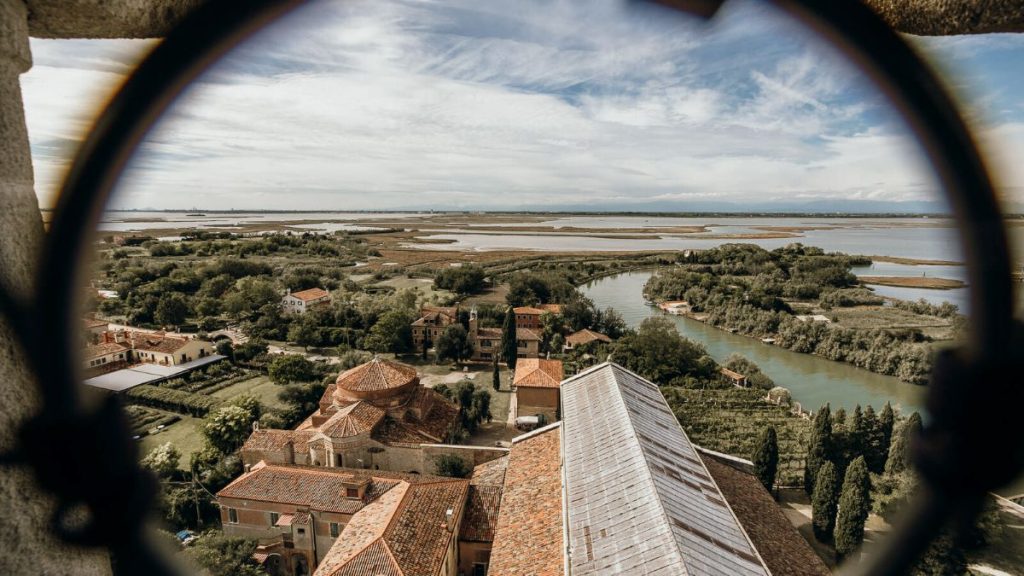 A view of the Venetian Islands.